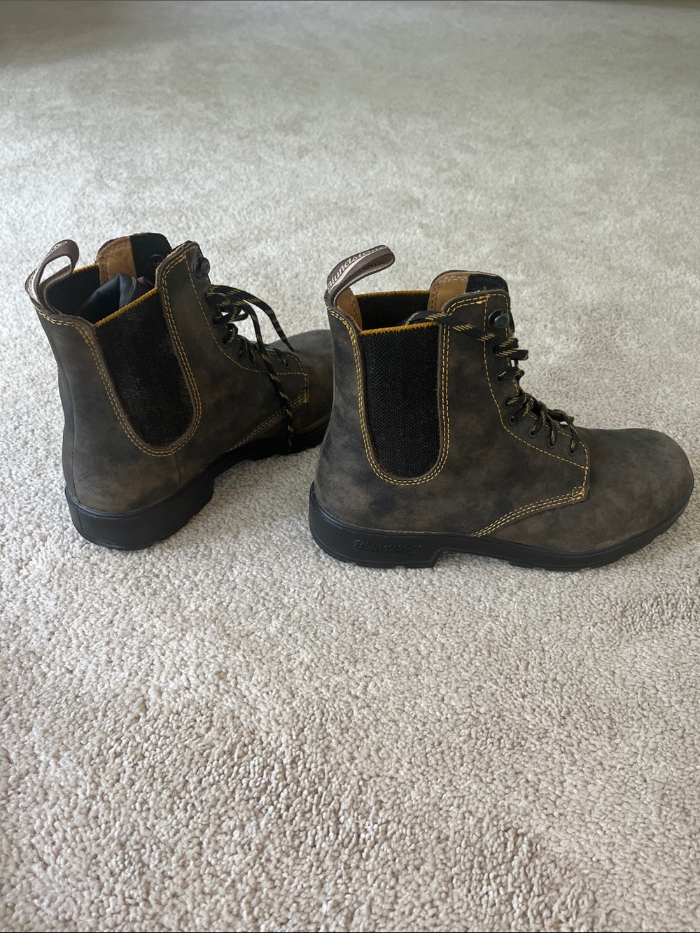 Blundstone Women's Distressed Dark Brown Leather Hiking Boots
